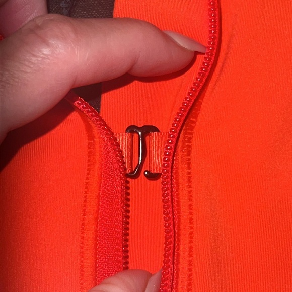 Nike Swoosh Women's Medium-Support Padded Zip-Front Sports Bra Chile Red Small - Picture 5 of 16